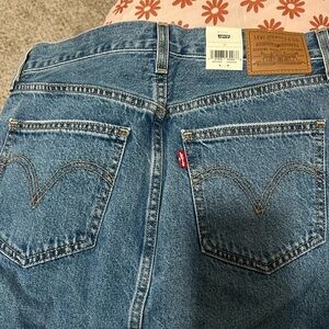 New Levi’s pencil skirt